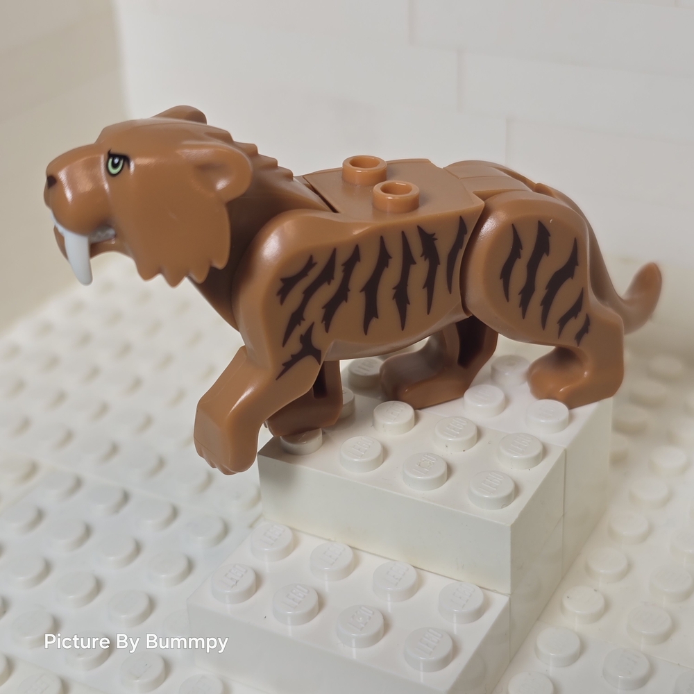 LEGO Minifigure Saber-Toothed Tiger. This piece is officially known as "Cat"